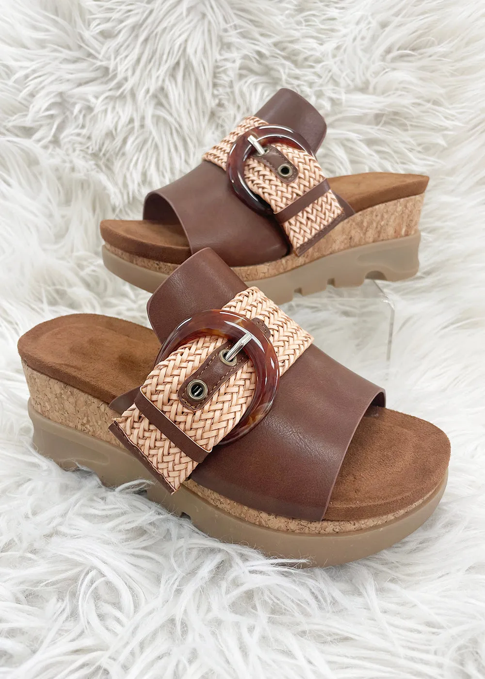 Hit The Town Wedge