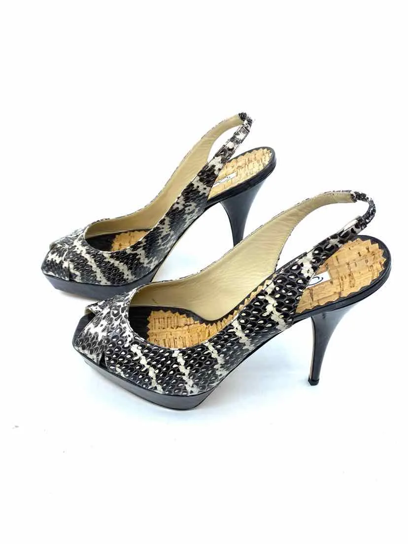 OSCAR DE LA RENTA Snakeskin Pumps | 9.5
