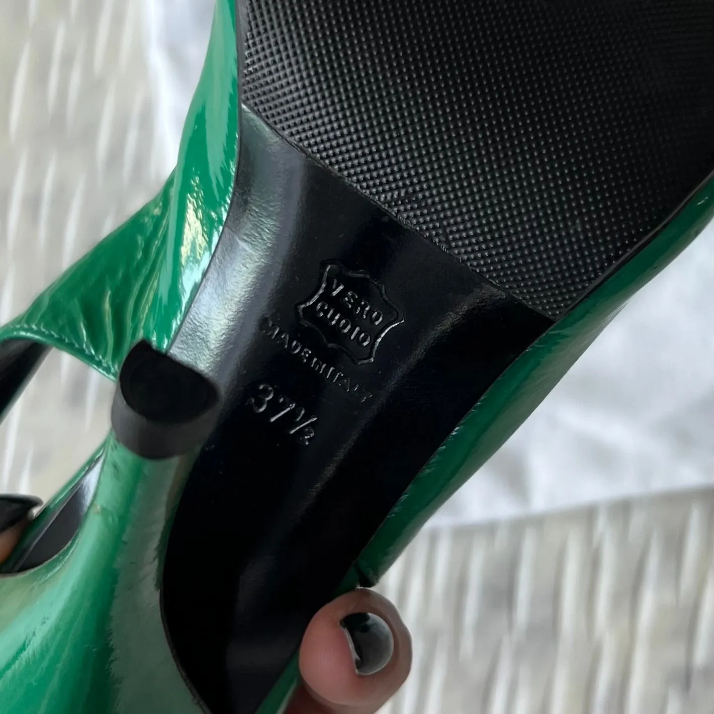 PIERRE HARDY
Green Patent Kidskin Peep
Toe Sling Back Pumps