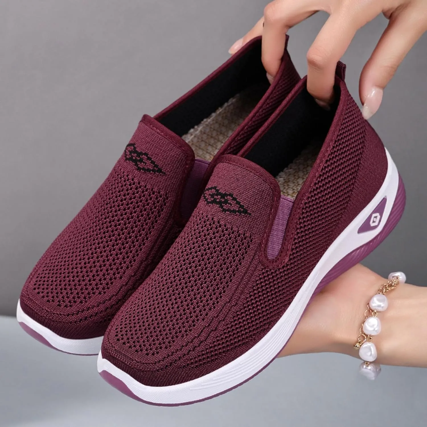 Women's Slip-On Breathable Mesh Sneakers  Lightweight Walking Shoes for Outdoor, Travel, Casual Wear  Comfortable Anti-Slip Loafers for Everyday, All-Day Use